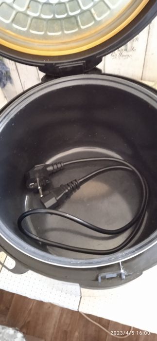 Мультиварка Редмонт