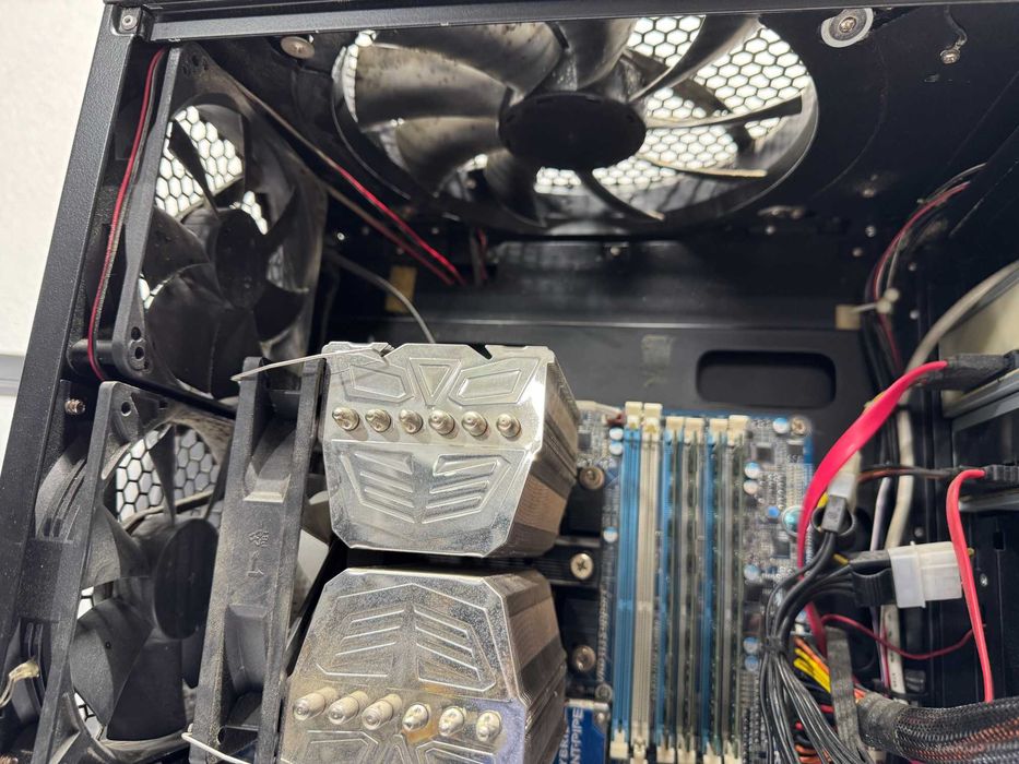 Компютър гейминг - i7core/GPU 2x Nvidia GTX555/RAM 16GB/HDD2GB/1000W