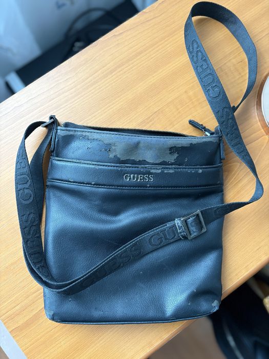 Vand borseta Guess