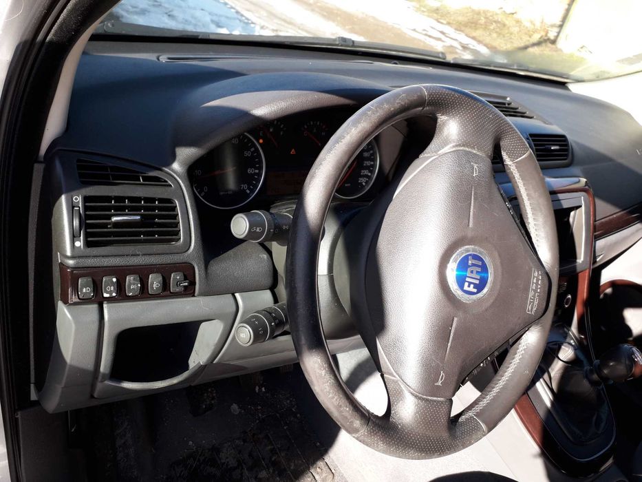 Фиат крома на части