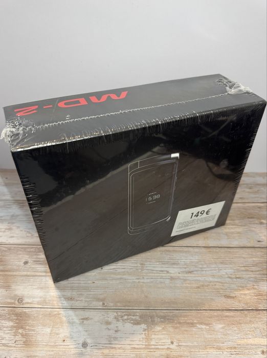 Telefon sigilat Momodesign 2 , rar!