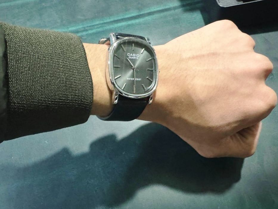 Часы  мужские Casio quartz (японские)