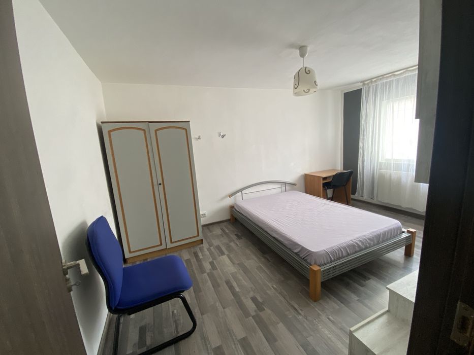 Inchiriez garsoniera zona micro IV