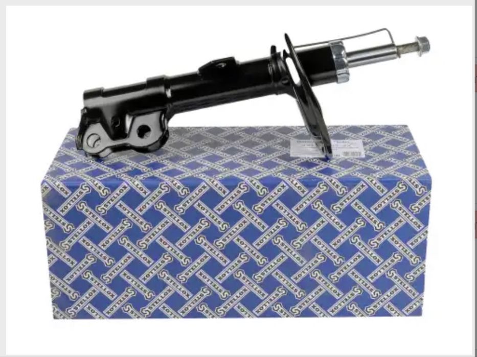 Амортизатор на Камри 50 (2.5 , 3.5)