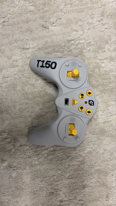 Грузовик на пульте управления