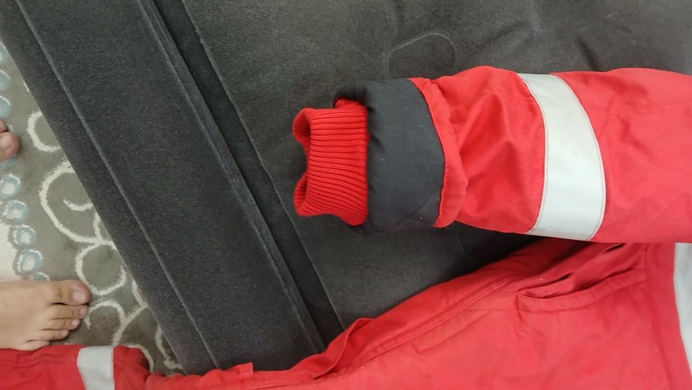 Продам спецовку комбинезон зимний