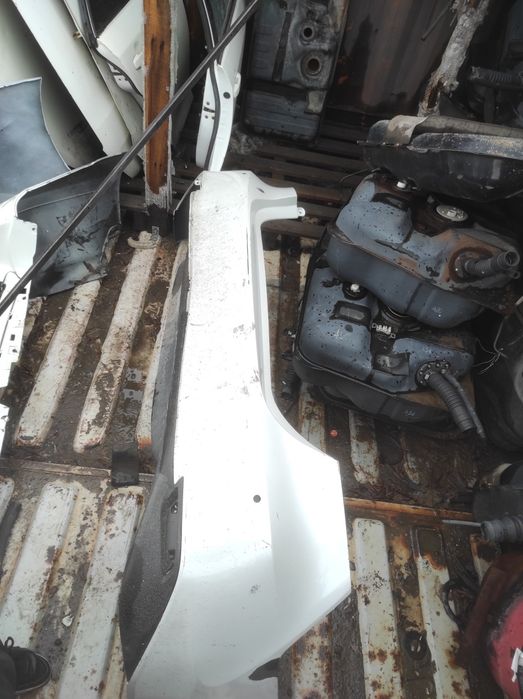 Бампер задний оригинал Camry70 Europa