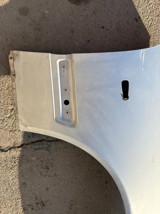 Крылья  на Мерседес 210