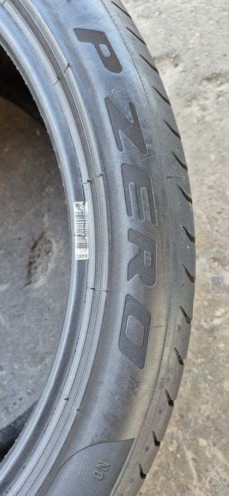 4 anvelope vara Pirelli 295/35/21.Pretul este pe bucata.