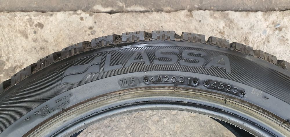 Комплект зимней резины Lassa Iceways 2. Chazor, Tracker, Cruze 215/50/