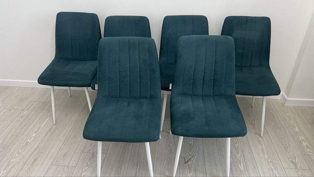 Продам стол и 6 стульев