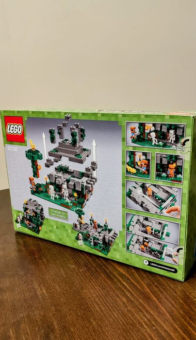 LEGO Minecraft 21132 The Jungle Temple
