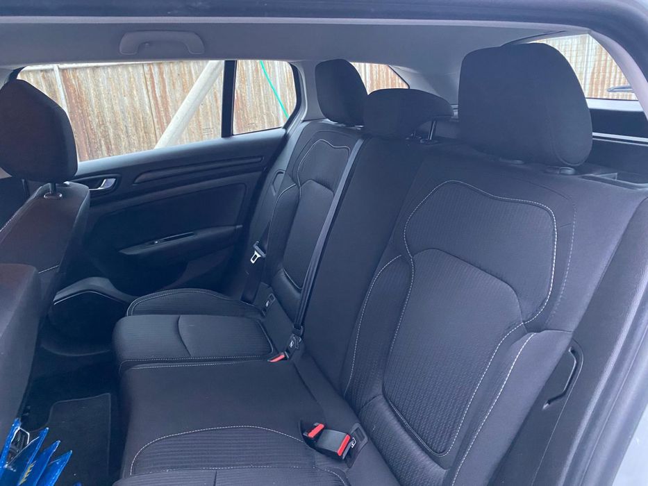 Renault Megane 2019 . 1.5 dci  120000 km reali!!!