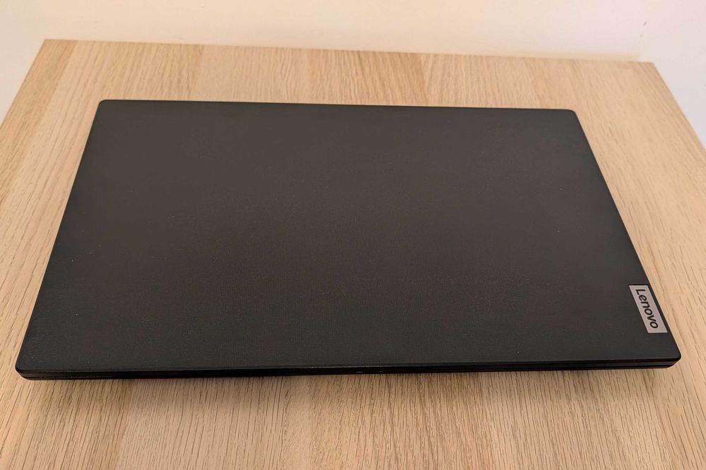 Lenovo V15 G2 – Ryzen 5 5500U (6 nuclee) – 8GB RAM - 256GB SSD