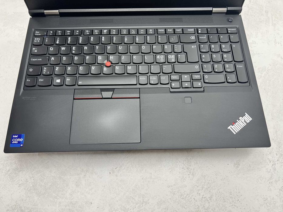 реновиран Mobile Workstation Lenovo Thinkpad P15 G2 15.6" i9-11950H 32GB 1ТB с Гаранция