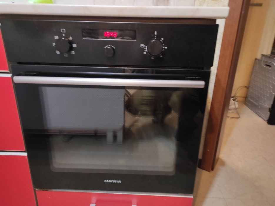 Фурна за вграждане Samsung, много запазена