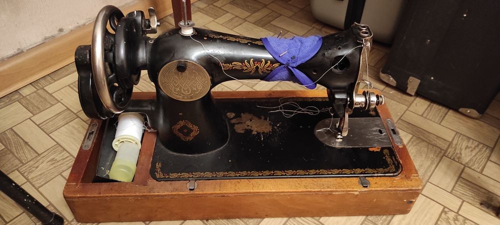 Швейная машинка ПМЗ