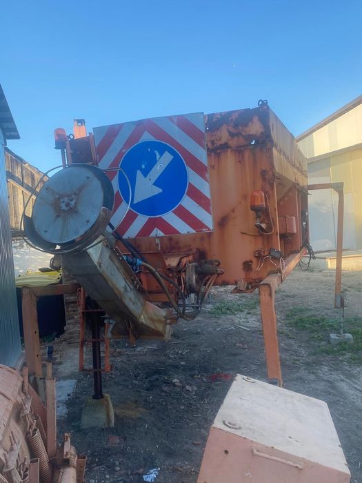 VAND sau SCHIMB  Sărăriță și lamă pentru dezăpezire!