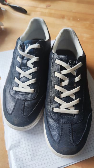 Teniși Gap mărimea 35