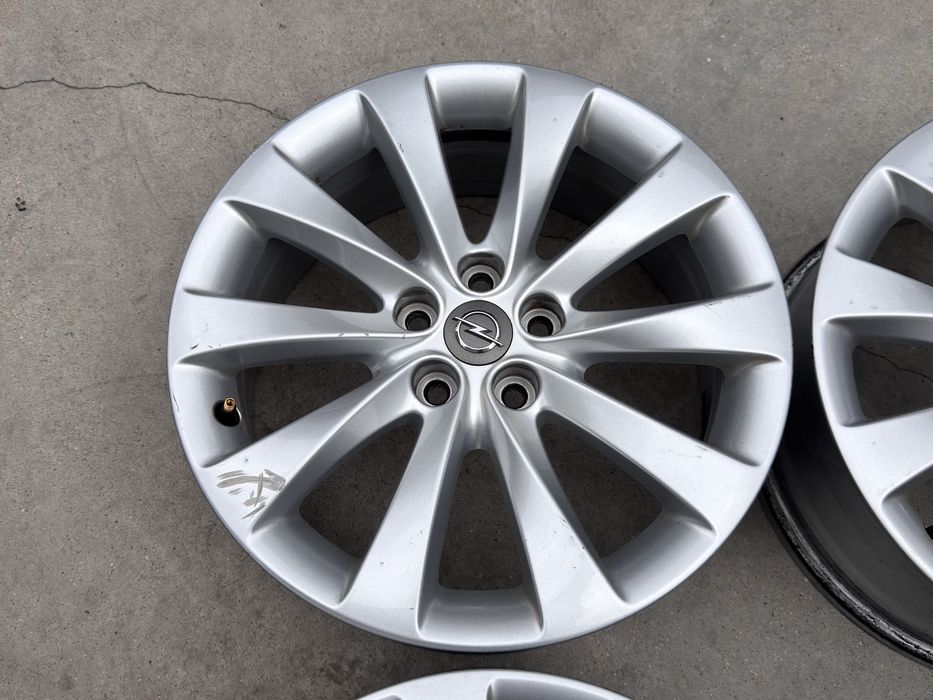 4бр ал Opel Astra  J/K/ 17цола оригинални 105мм