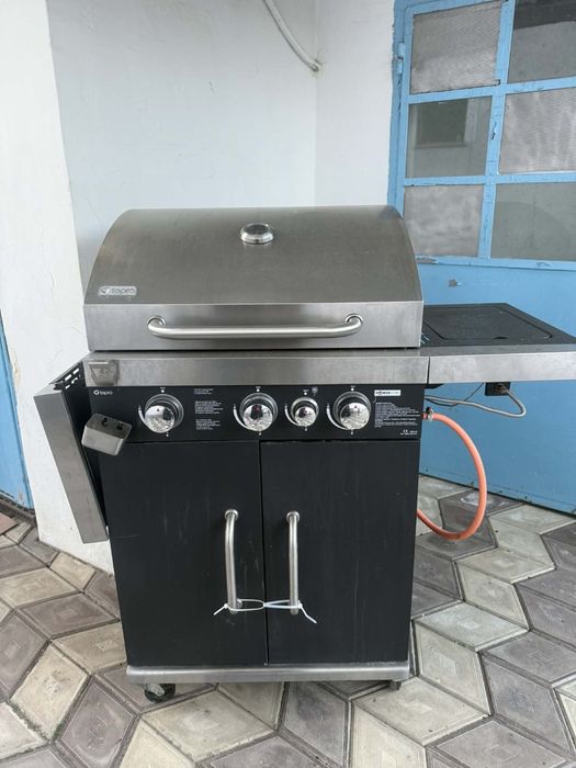 Gratar de inox cu gaz
