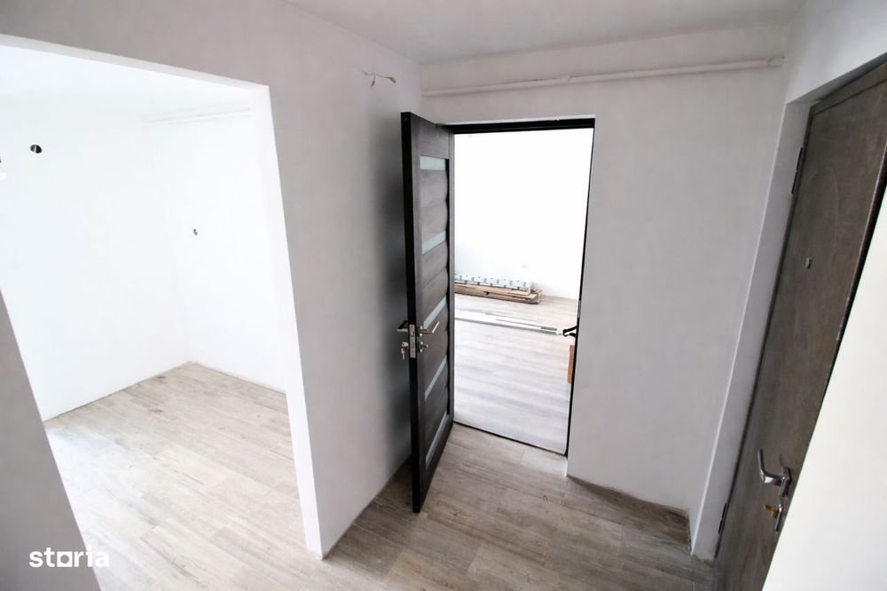 Ap. 2dec. Micro 20, etajul 2, renovat, liber