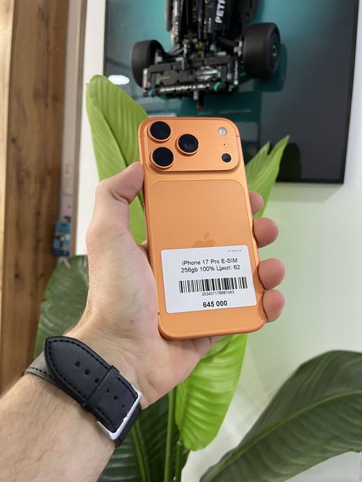 Iphone 17 Pro в идеальном состоянии