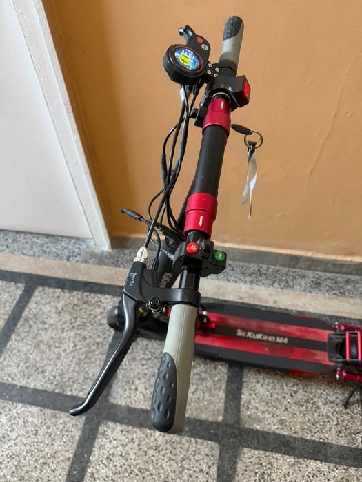 Електрическа тротинетка Kugoo Kukirin M4
