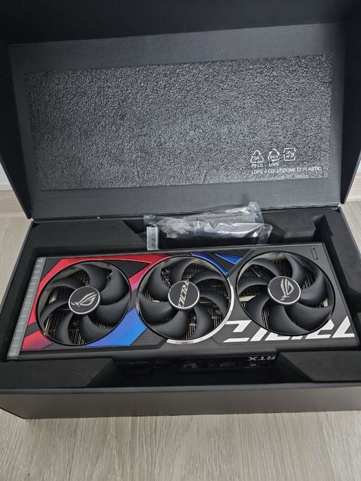 Placi video Nvidia  RTX 4090 ASUS / PNY / GIGABYTE ca noi