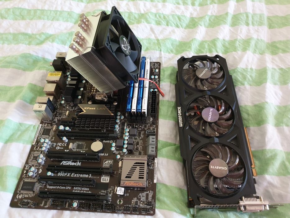 Placa de baza asrock extreme 3 ,placă video gtx 760 2gb oc ,procesor AMD fx 6300 3.5 6 core,16 GB ram ddr 3 Hyperx 1600 frecventa