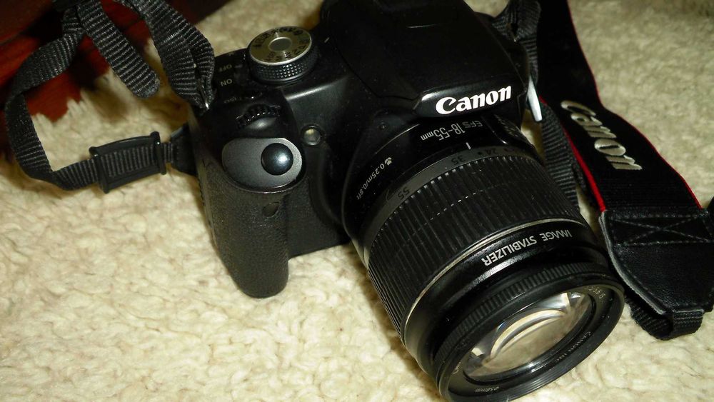 Фотоапарат DSLR Canon EOS 500D + EF-S 18-55 IS KIT или 50мм /1.8