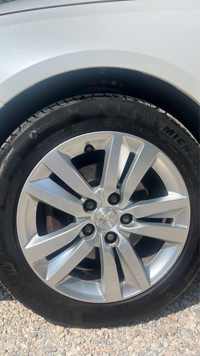 Пежо Peugeot 308