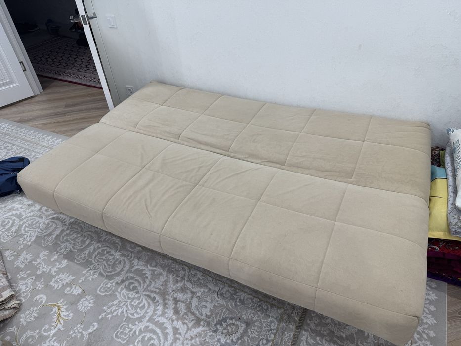 Продается  диван