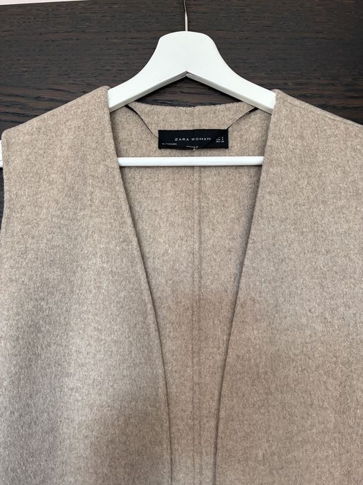 Вълнен елек Zara