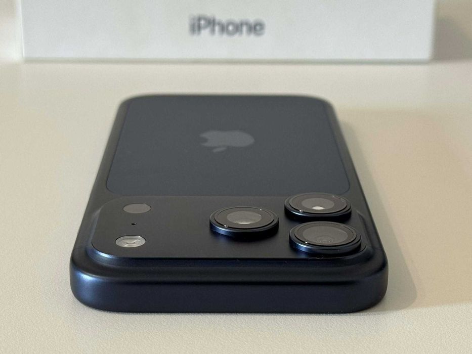 Бартер! Като НОВ! iPhone 17 Pro 256GB Deep Blue (Син) 100%