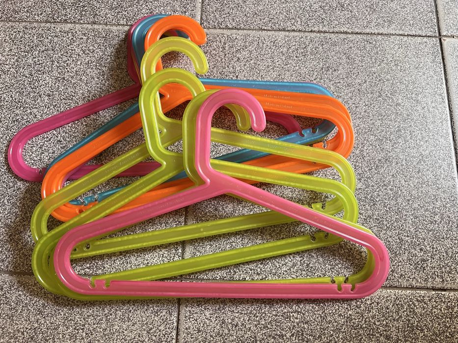 Детски закачалки от IKEA