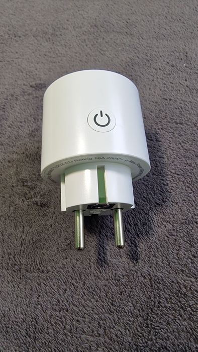 Set 4 prize WiFi cu monitorizare si istoric energie app SmartLife Tuya