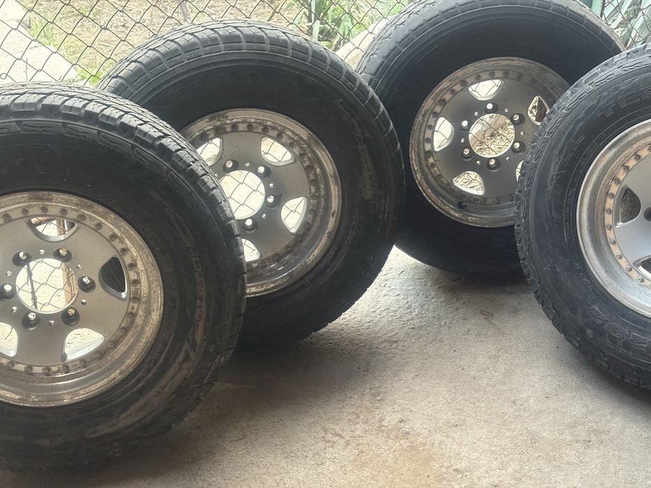 Продам балоны 235/75/15