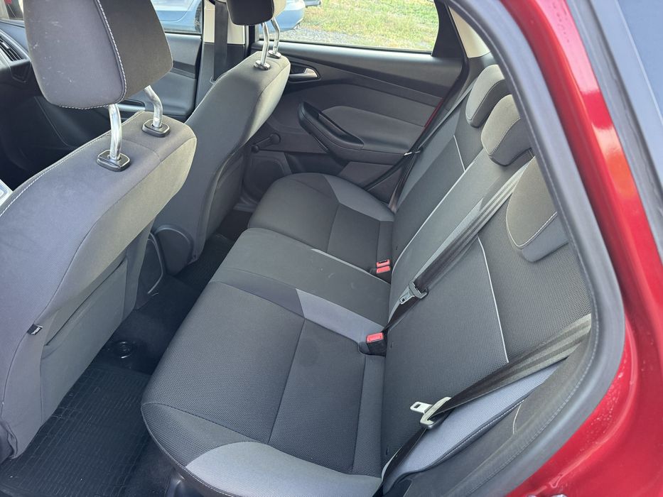 FORD Focus 2012 — imagine 5