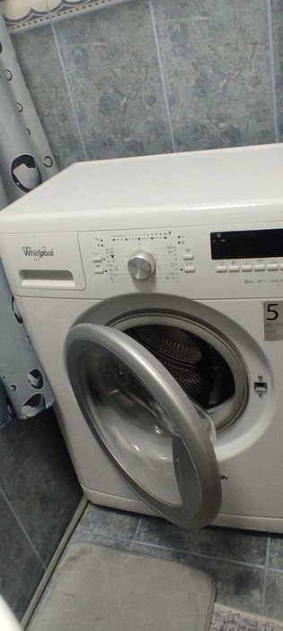 PACHET Frigider Arctic + Mașină de spălat Whirlpool - DE VANZARE