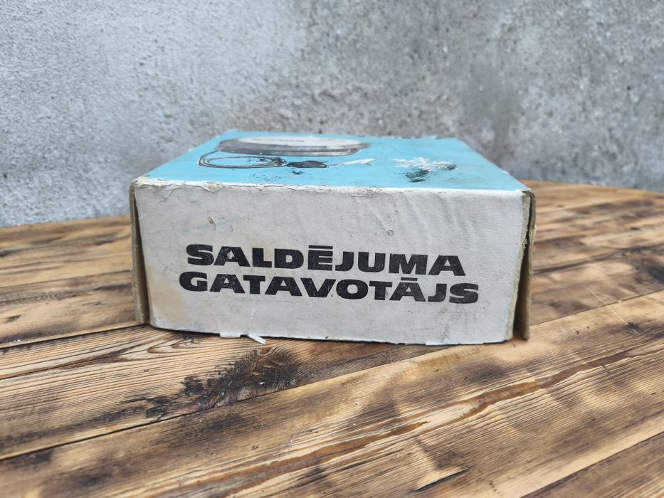 Съветска машина за сладолед Salta
