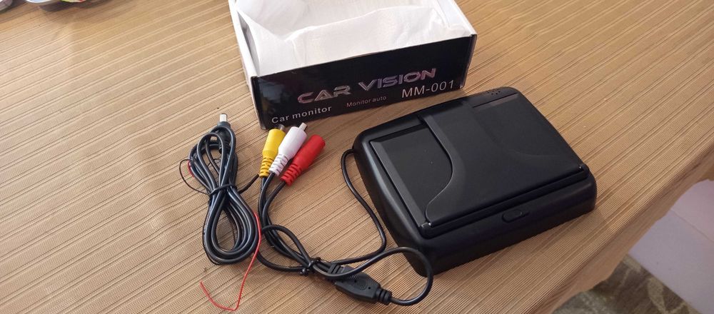 Монитор Color TFT-LCD Car Vision, MM-01, 4.3” сгъваем, 2 видео входа, Резолюция 480 x 272