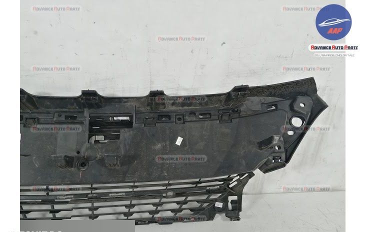 Оригинална централна решетка Пежо / Peugeot 2 [ , , , , ] Оригинална ц