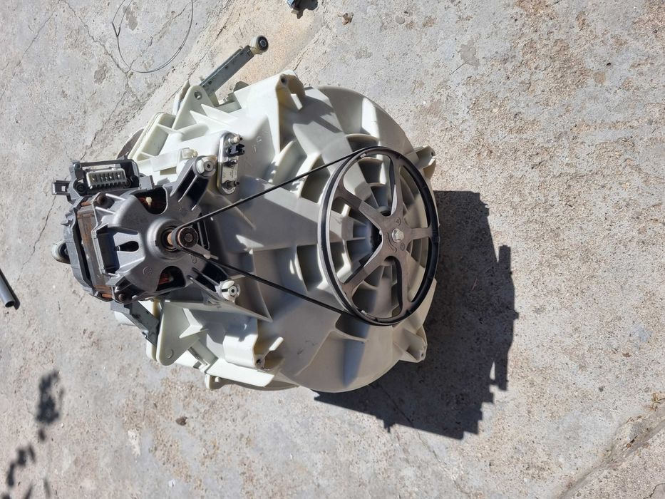 Пералня Siemens WM14A162/11 на части