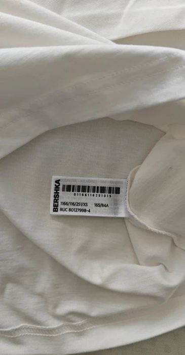 Tricou maneca lunga Bershka barbati marimea XS