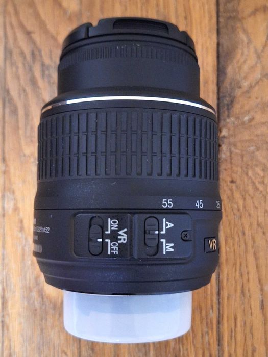Obiectiv Nikon AF-S DX NIKKOR 18-55mm f/3.5-5.6G VR