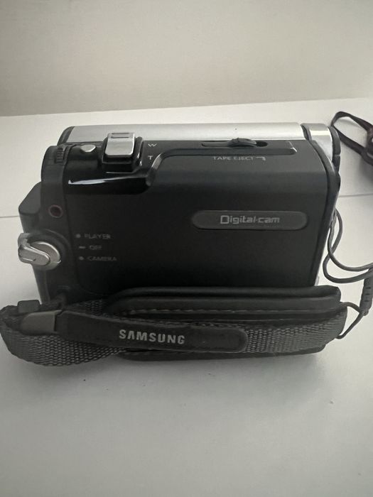 Продам видеокамеру