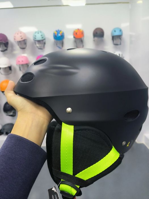 Горнолыжные шлем лыжи сноуборд