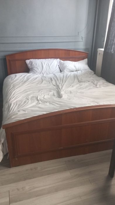 Продам кровать для спальни