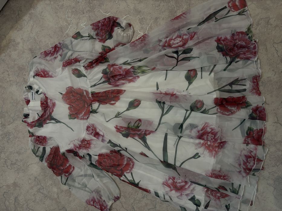 Нарядные платья для девочки 130р